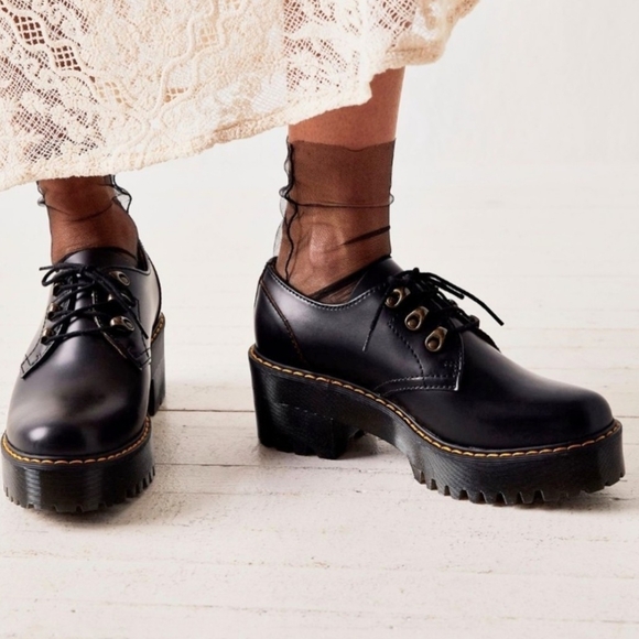 Dr Martens Leona Lo Shoes Black Oxford Lace Up Heel - Picture 1 of 14